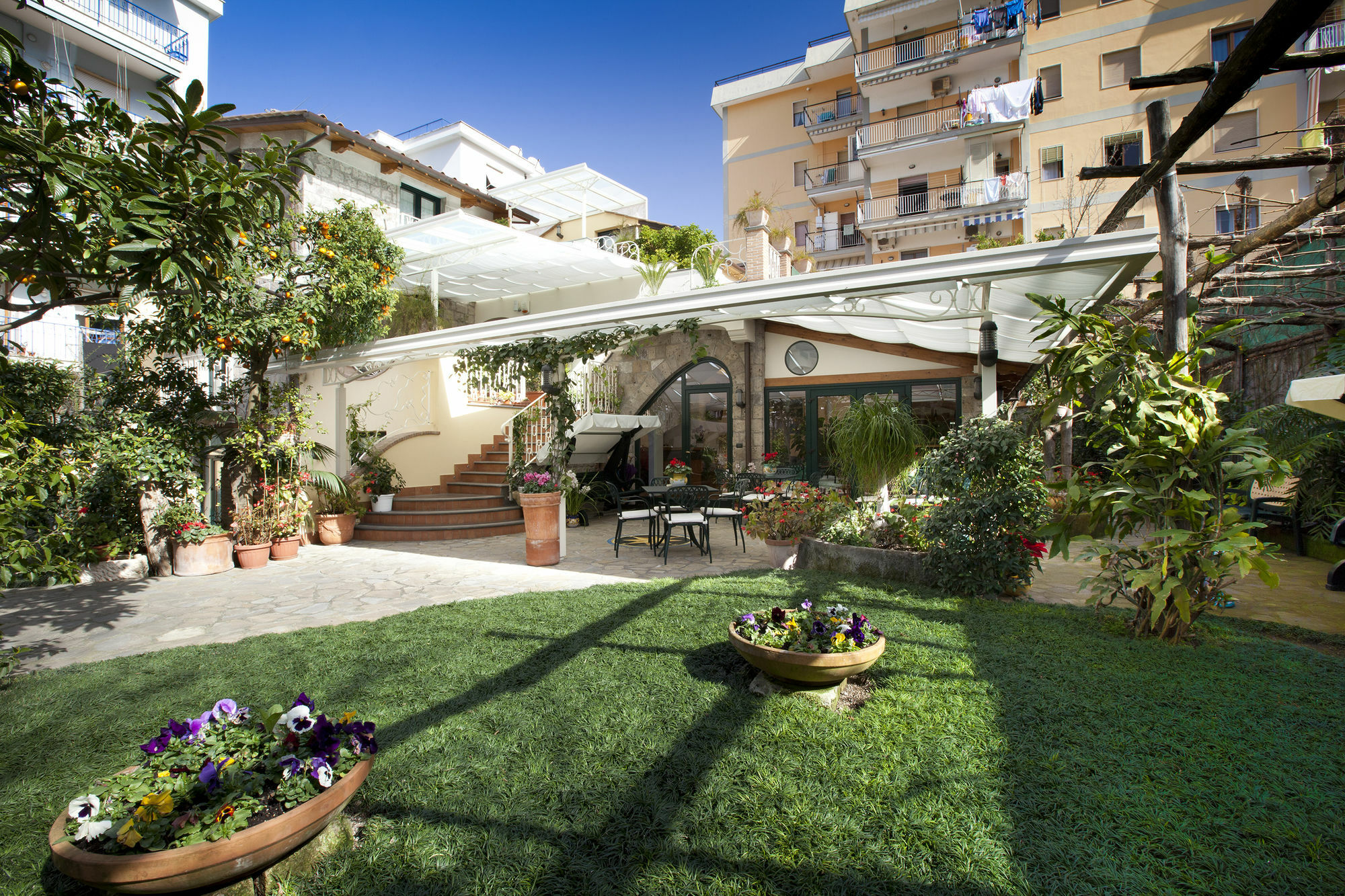 Angiolina Relais Guest house 2*